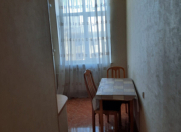 İcarəyə verilir 2 otaqlı 65 m2 köhnə tikili Sahil m.