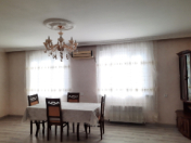 Satılır 3 otaqlı 80 m2 köhnə tikili Koroğlu Parkı