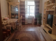 Satılır 3 otaqlı 58 m2 köhnə tikili 2 mkr