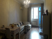 Satılır 2 otaqlı 62 m2 yeni tikili 8 Noyabr m.