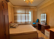 İcarəyə verilir 2 otaqlı 65 m2 köhnə tikili İnşaatçılar m.