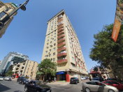 İcarəyə verilir 4 otaqlı 190 m2 yeni tikili Nizami m.