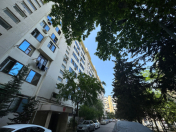 Satılır 2 otaqlı 65 m2 köhnə tikili 8 mkr