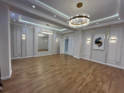 Satılır 3 otaqlı 140 m2 yeni tikili Ağ şəhər