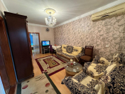 Satılır 3 otaqlı 80 m2 köhnə tikili Memar Əcəmi m.