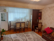 Satılır 2 otaqlı 60 m2 köhnə tikili Gənclik m.