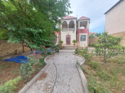 Satılır 8 otaqlı 248 m2 həyət evi Saray