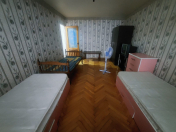 Satılır 1 otaqlı 33 m2 köhnə tikili İnşaatçılar m.