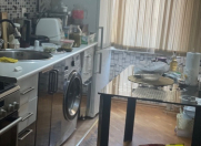 Satılır 3 otaqlı 90 m2 köhnə tikili Hərbi Hospital