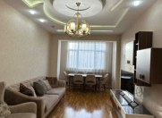 Satılır 3 otaqlı 83 m2 köhnə tikili Nəsimi m.