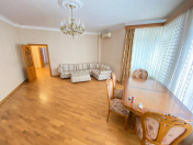 İcarəyə verilir 3 otaqlı 120 m2 yeni tikili 28 May m.