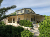 İcarəyə verilir 6 otaqlı 200 m2 bağ evi Mərdəkan