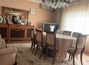 Satılır 4 otaqlı 110 m2 köhnə tikili Gənclik m.