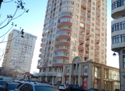 Satılır 4 otaqlı 214 m2 yeni tikili Elmlər Akademiyası m.