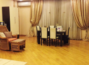 Satılır 3 otaqlı 156 m2 yeni tikili 28 May m.