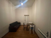 Satılır 2 otaqlı 35 m2 köhnə tikili 28 May m.