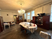 Satılır 5 otaqlı 160 m2 köhnə tikili Nizami m.