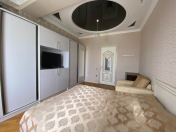 Satılır 2 otaqlı 70 m2 yeni tikili Tibb Universiteti