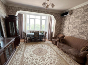 Satılır 3 otaqlı 120 m2 yeni tikili Nizami m.