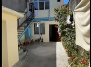 Satılır 11 otaqlı 218 m2 həyət evi Tibb Universiteti