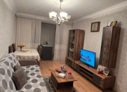 Satılır 3 otaqlı 70 m2 köhnə tikili İnşaatçılar m.