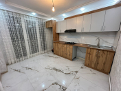 Satılır 2 otaqlı 70 m2 köhnə tikili Xalqlar Dostluğu m.