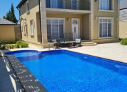 İcarəyə verilir 5 otaqlı 180 m2 bağ evi Şüvəlan