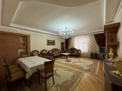 Satılır 3 otaqlı 151 m2 yeni tikili Təhsil Nazirliyi