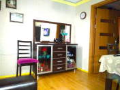 Satılır 2 otaqlı 60 m2 köhnə tikili Gənclik m.