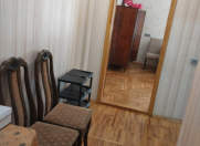 İcarəyə verilir 1 otaqlı 40 m2 köhnə tikili Şah İsmayıl Xətai m.