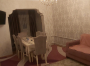Satılır 4 otaqlı 120 m2 köhnə tikili İnşaatçılar m.