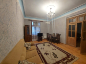 İcarəyə verilir 2 otaqlı 70 m2 köhnə tikili Nəsimi r.