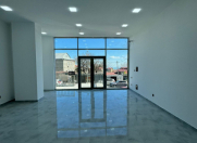 Satılır 1 otaqlı 63 m2 obyekt Badamdar