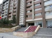 Satılır 3 otaqlı 56 m2 köhnə tikili Elmlər Akademiyası m.