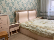 İcarəyə verilir 3 otaqlı 70 m2 köhnə tikili Gənclik m.