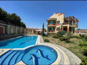 Satılır 8 otaqlı 530 m2 bağ evi Maştağa