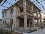 Satılır 6 otaqlı 240 m2 həyət evi Novxanı