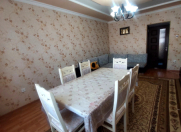 Satılır 4 otaqlı 66 m2 köhnə tikili Qara Qarayev m.