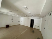 Satılır 2 otaqlı 100 m2 obyekt Elmlər Akademiyası m.