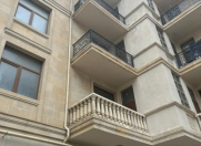 Satılır 3 otaqlı 136 m2 yeni tikili Ağ şəhər