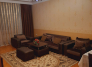 İcarəyə verilir 3 otaqlı 120 m2 yeni tikili Gənclik m.