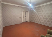 Satılır 2 otaqlı 35 m2 köhnə tikili 28 May m.