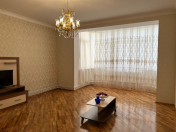 Satılır 3 otaqlı 139 m2 yeni tikili İnşaatçılar m.