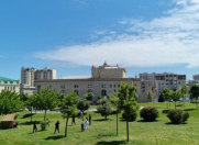 İcarəyə verilir 5 otaqlı 300 m2 köhnə tikili Qış parkı