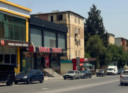 Satılır 2 otaqlı 44 m2 köhnə tikili Memar Əcəmi m.