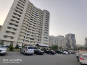 Satılır 3 otaqlı 102 m2 yeni tikili Elmlər Akademiyası m.