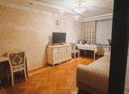 Satılır 3 otaqlı 90 m2 köhnə tikili Həzi Aslanov