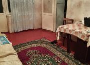 Satılır 2 otaqlı 55 m2 köhnə tikili Bakıxanov