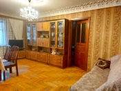 Satılır 3 otaqlı 90 m2 köhnə tikili Neftçilər m.