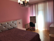 İcarəyə verilir 4 otaqlı 200 m2 yeni tikili Şah İsmayıl Xətai m.
